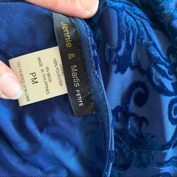 Jennie & Marlis Petite Royal Blue Twist Front Blouse Size MP - Picture 5 of 7